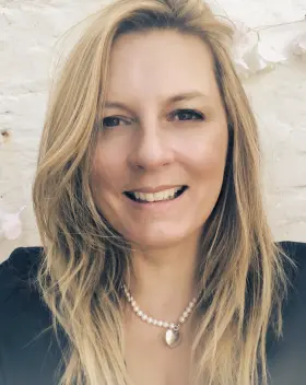 Emma_Head_shot_final__1.jpg