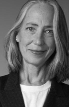 Dr Shelley James