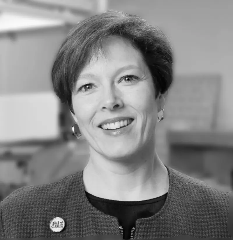 R.A.W: Jennifer Veitch
