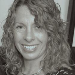 karen_van_creveld_photo_.jpg