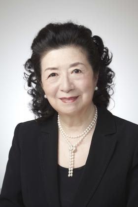 Motoko_Ishii_headshot.jpg
